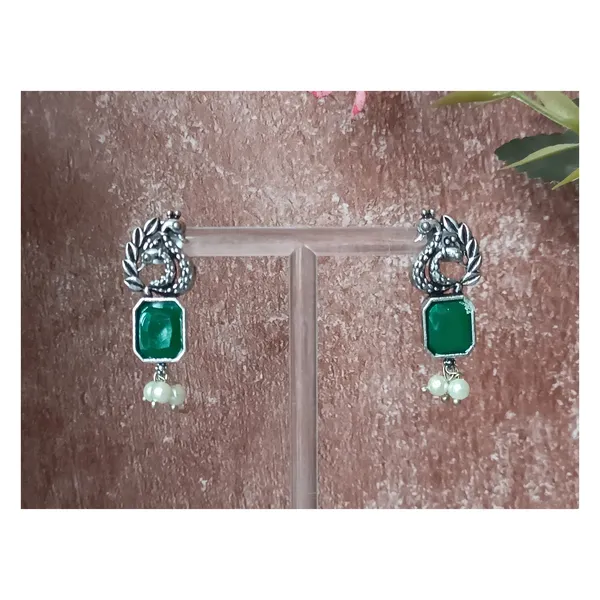 Peacock_Design_Rectangle_Shape_Green_Colour_Stylish_fashionable_Oxidised_Stud_for_Women_&_Girls
