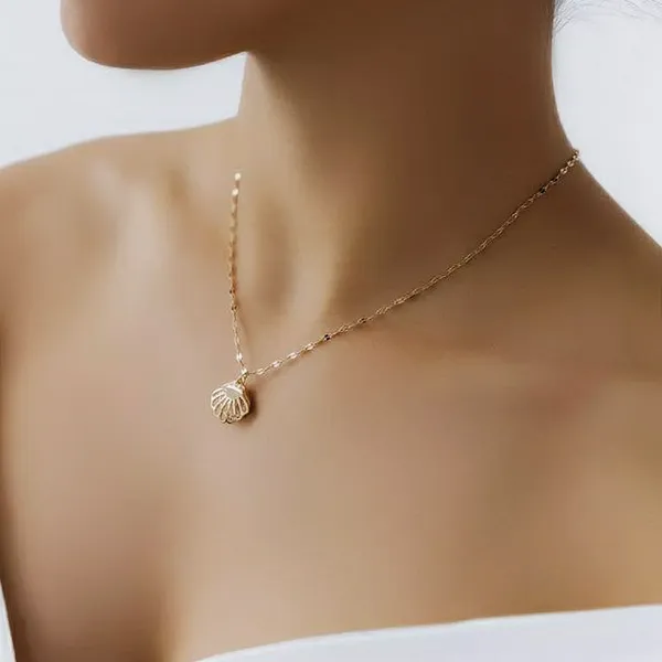 Pear_Inside_Shell_design_Titanium_Steel_Pendant_Chain_For_Women_&_Girls,_Stylish_Fashionable_western_Jewellery