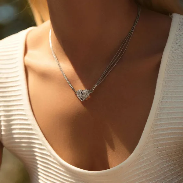 Magnetic_Heart_Necklace_for_Couples_|_Stainless_Steel_Zircon_Diamond_Pendant_|_3-Layer_Rope_Chain_|_Perfect_Love_Gift_for_Her
