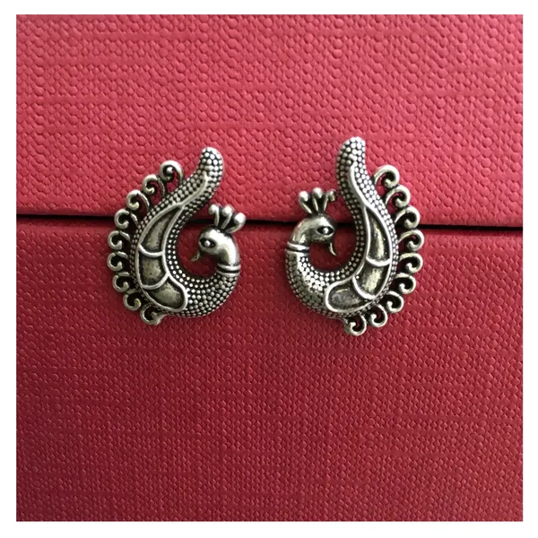 Crafted_Peacock_Style_Oxudized_Stud_for_Women_&_Girls,_Stylish_Fashionable_Trendy_earring