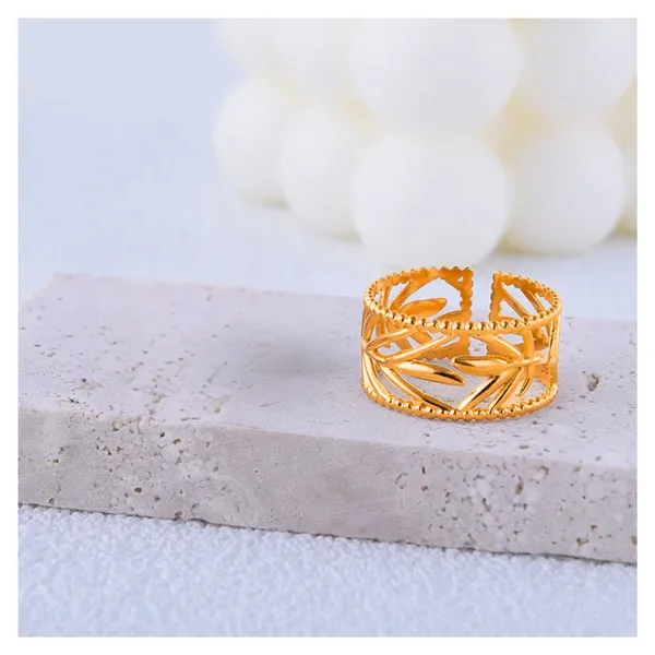 Vintage_Gold_Leaf_Ring_|_Adjustable_Stainless_Steel_|_Nature_Inspired_Jewelry_for_Women_&_Girls