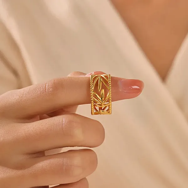 Vintage_Gold_Leaf_Ring_|_Adjustable_Stainless_Steel_|_Nature_Inspired_Jewelry_for_Women_&_Girls