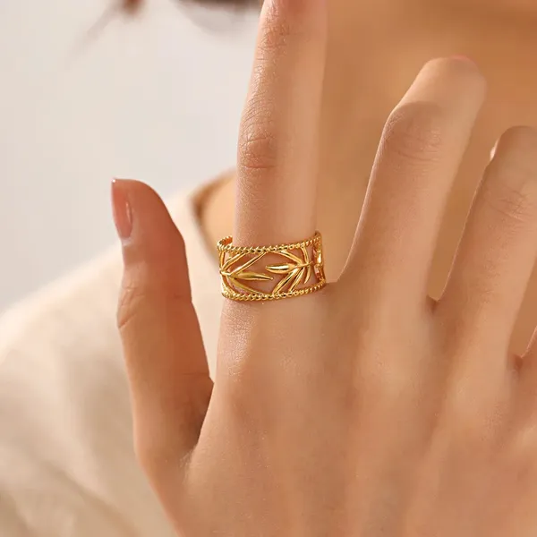 Vintage_Gold_Leaf_Ring_|_Adjustable_Stainless_Steel_|_Nature_Inspired_Jewelry_for_Women_&_Girls