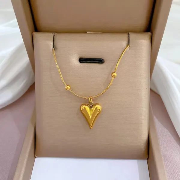 Gold_3D_Heart_Stainless_Steel_Pendant_Necklace_for_Women_&_Girls