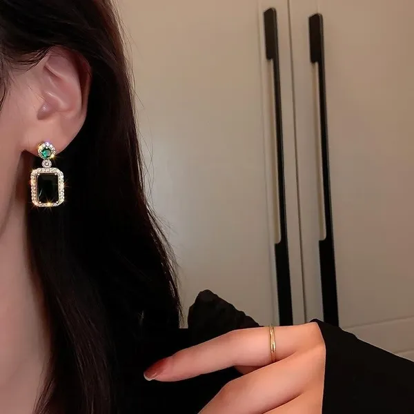 Green_Radiance_Stainless_Steel_Jewelry_Set_-_Necklace,_Ring_&_Earrings