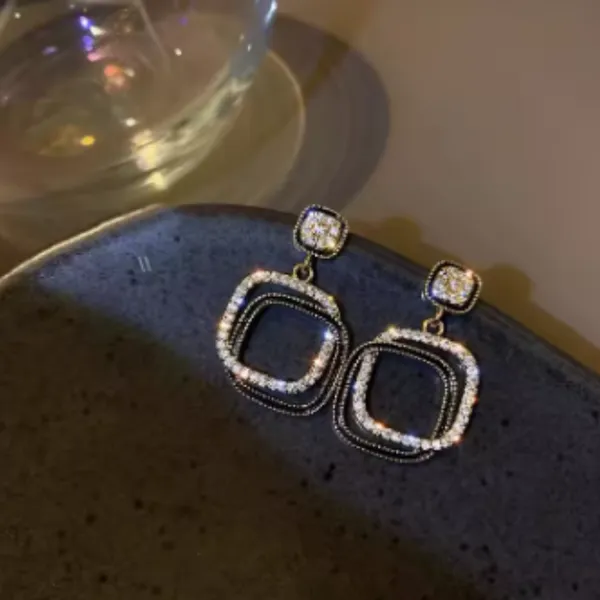 Square_Folded_drop_style_Black_&_Gold_Colour_Korean_Jewellery_Dangler_for_Women_&_Girls,_Stylish_Fashionable_western_Earring