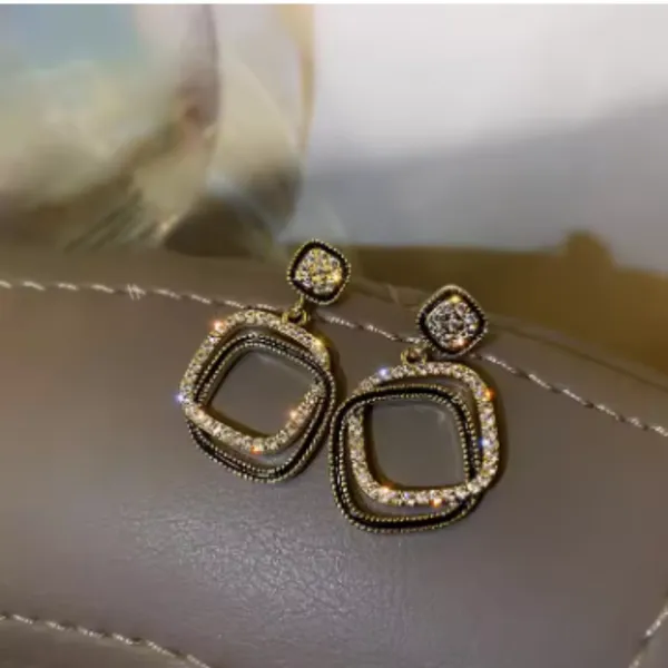 Square_Folded_drop_style_Black_&_Gold_Colour_Korean_Jewellery_Dangler_for_Women_&_Girls,_Stylish_Fashionable_western_Earring