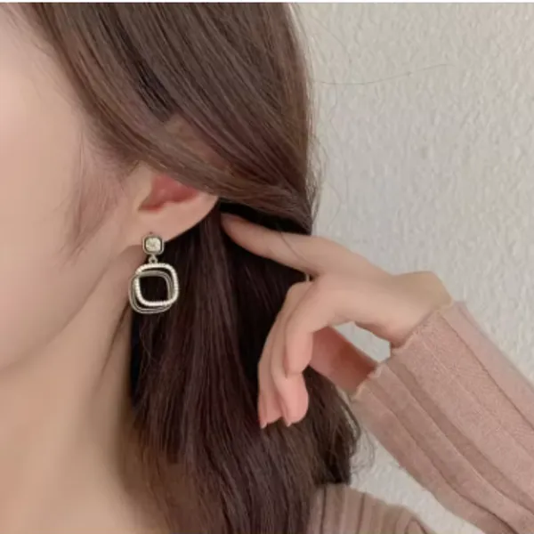 Square_Folded_drop_style_Black_&_Gold_Colour_Korean_Jewellery_Dangler_for_Women_&_Girls,_Stylish_Fashionable_western_Earring