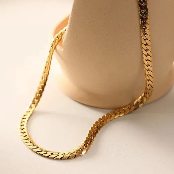 Women's_Stainless_Steel_Cuban_Chain_Necklace_|_Hip_Hop_Style_|_Adjustable_40-45cm_|_Blackbox_Jewelleries