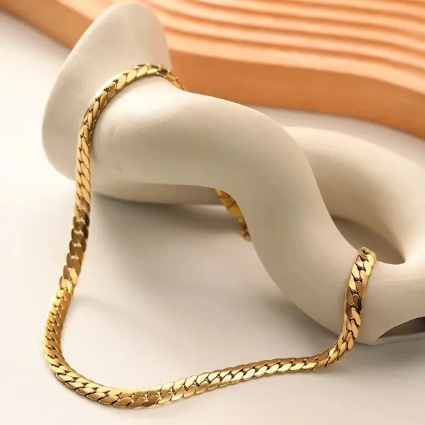 Women's_Stainless_Steel_Cuban_Chain_Necklace_|_Hip_Hop_Style_|_Adjustable_40-45cm_|_Blackbox_Jewelleries