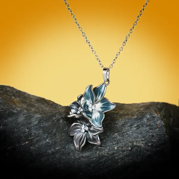 Handmade_Stainless_Steel_Enameled_Floral_Bunch_style_Pendant_Chain_For_Girls_&_Women,_Stylish_Fashinable_Western_Jewellery
