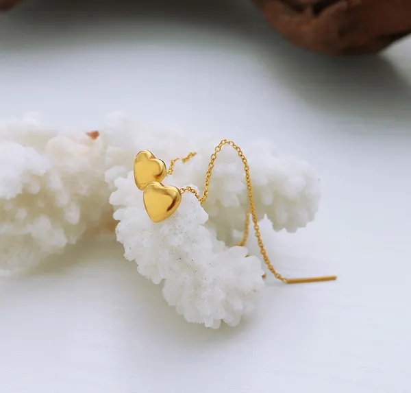 Blackbox_Jewelleries:_Dainty_Gold_Heart_Threader_Earrings_|_Minimalist_Love_Dangles