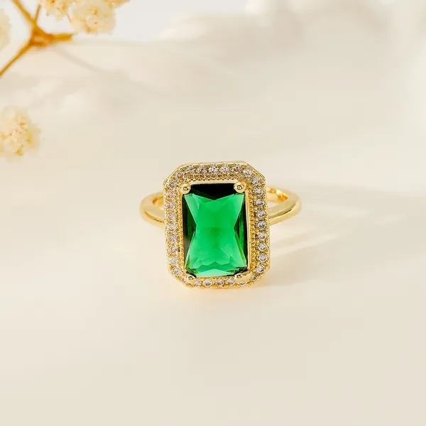 Retro_Green_Emerald_Adjustable_Ring_|_Women_&_Girls_Everyday_Jewelry