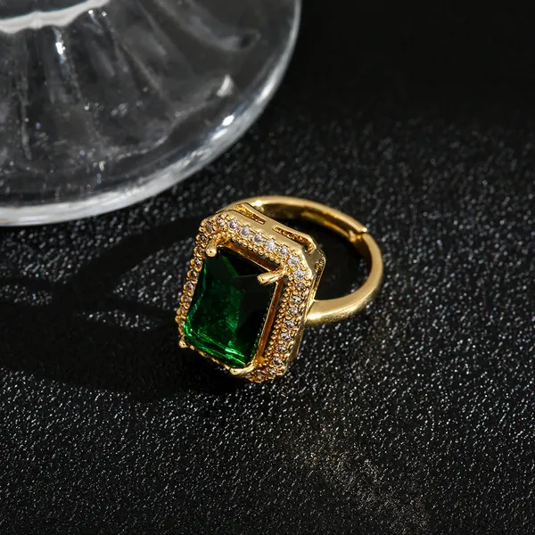 Retro_Green_Emerald_Adjustable_Ring_|_Women_&_Girls_Everyday_Jewelry
