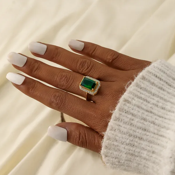 Retro_Green_Emerald_Adjustable_Ring_|_Women_&_Girls_Everyday_Jewelry