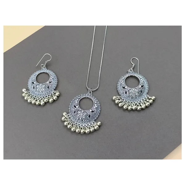 Chandbali_Style_Oxidized_Pendant_Chain_Set_for_Women_&_Girls,_Fashionable_stylish_trendy_traditional_jewellery
