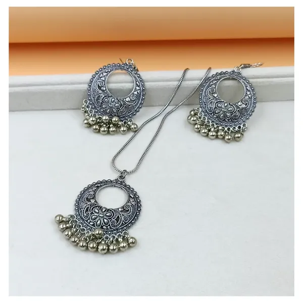 Chandbali_Style_Oxidized_Pendant_Chain_Set_for_Women_&_Girls,_Fashionable_stylish_trendy_traditional_jewellery