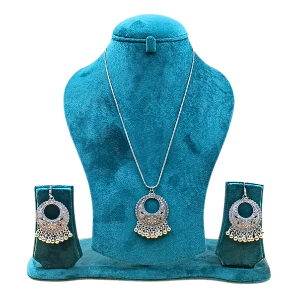 Chandbali_Style_Oxidized_Pendant_Chain_Set_for_Women_&_Girls,_Fashionable_stylish_trendy_traditional_jewellery