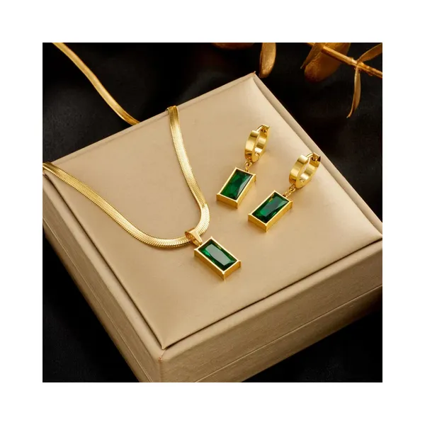 Luxury_Emerald_Zircon_Pendant_Set_–_Anti-Tarnish_Titanium_Steel
