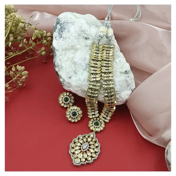 Gergeous_Polki_Kundan_Necklace_Set_with_floral_&_Petals_design_for_Women_&_girls,_Traditiona_Bridal_jewellery
