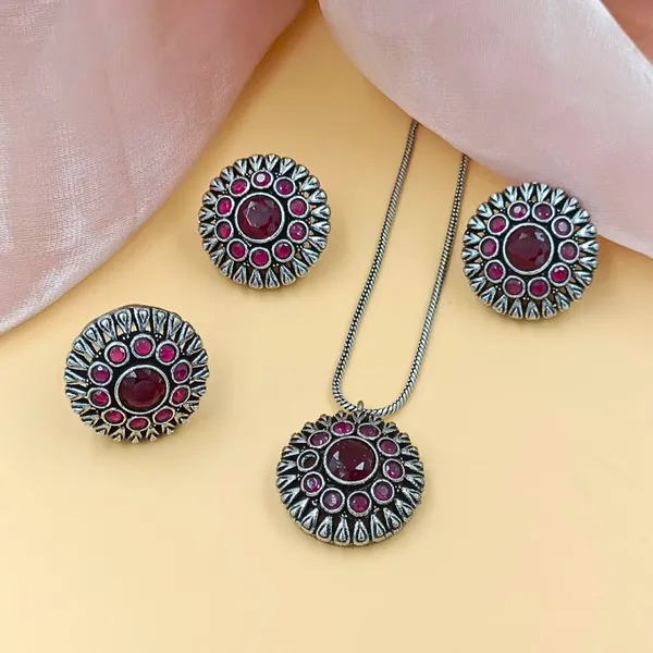 Red_Oxidised_Floral_Design_Pendant_Chain_Set_With_Maroon_Colour_Glass_Stone_For_Women_&_Girls