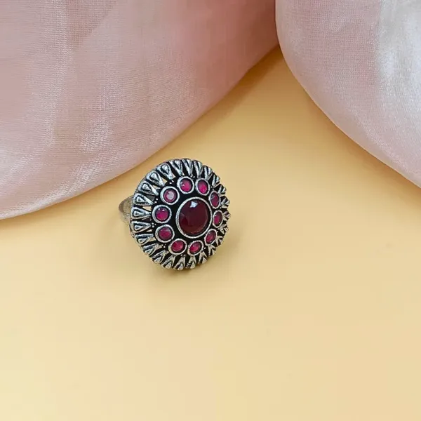 Red_Oxidised_Floral_Design_Pendant_Chain_Set_With_Maroon_Colour_Glass_Stone_For_Women_&_Girls