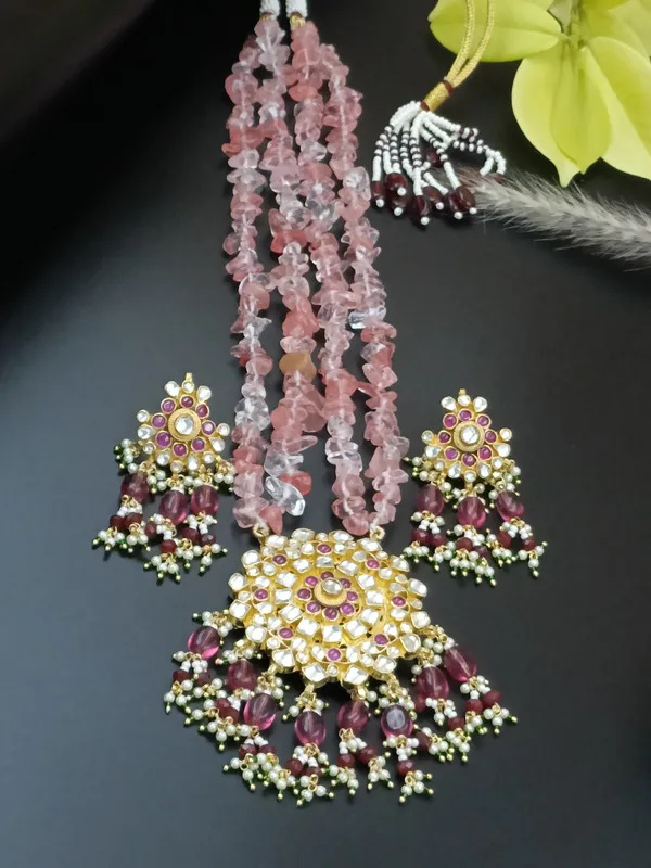 Marvellous_Kundan_Necklace_with_Pink_colour_crystal_strand_and_beads_for_Women_&_Girls,_Traditional_Jewellery,_Wedding_jewellery