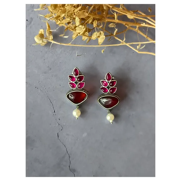 Red_colour_Feather_style_Oxidized_stud_for_Women_&_Girl,_Stylish_Fashionable_Trendy_Earring
