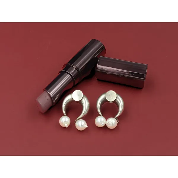 Dual_Pearl_Horse_Shoe_style_Oxidized_Stud_Traditional_Oxidized_Earrings_For_Women_&_Girls_|_Stylish_&_Fashionable_Earing
