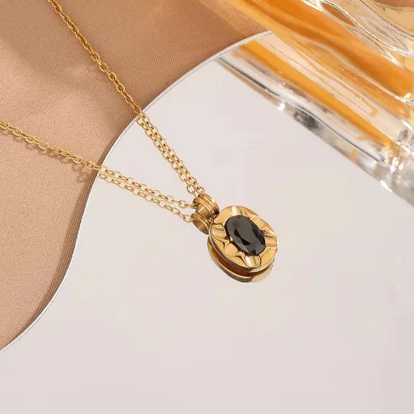 Inlaid_Black_stone_pendant_chain_Stainless_Steel_Anti_Tarnish_Pendant_Chain_For_Women_&_Girls,_Fashionable_western_style_Jewellery