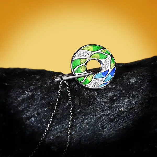 Handmade_Stainless_Steel_Enameled_Floral_Design_Donut_shape_Pendant_Chain_For_Girls_&_Women,_Stylish_Fashinable_Western_Jewellery