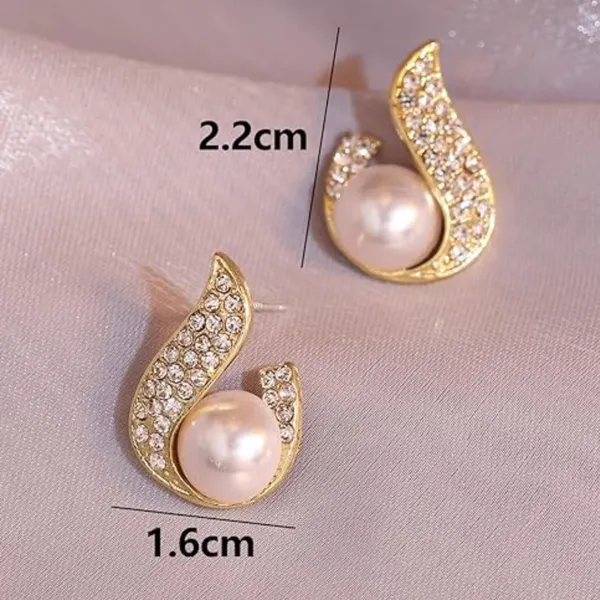 White_Pearl_Mounted_Fish_Tail_Water_Drop_Earring_For_Women_&_Girls