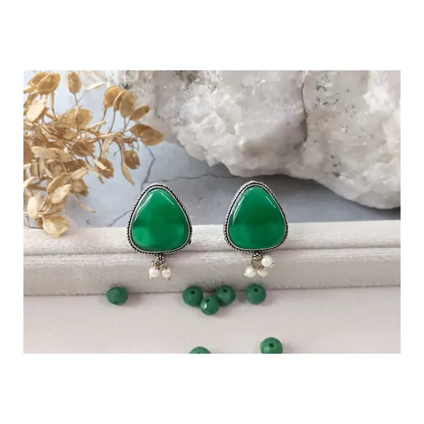Pearl_drop_Green_Colour_Monalisa_stone_Triangular_shape_Oxidize_earrings_for_women_&_girls,_Stylish_earring