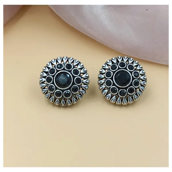 Black_Double_Layer_Floral_Design_Pendant_Chain_Set_With_Earrings_&_Ring_Studded_With_Black_Colour_Premium_Glass_Stone_For_Women_&_Girl