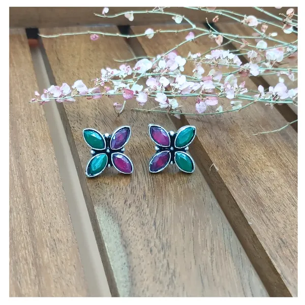 Simple_Floral_Petals_Design_Red_&_Green_Oxidised_Stud_for_women_&_girls,_Stylish_Fashionable_Earring