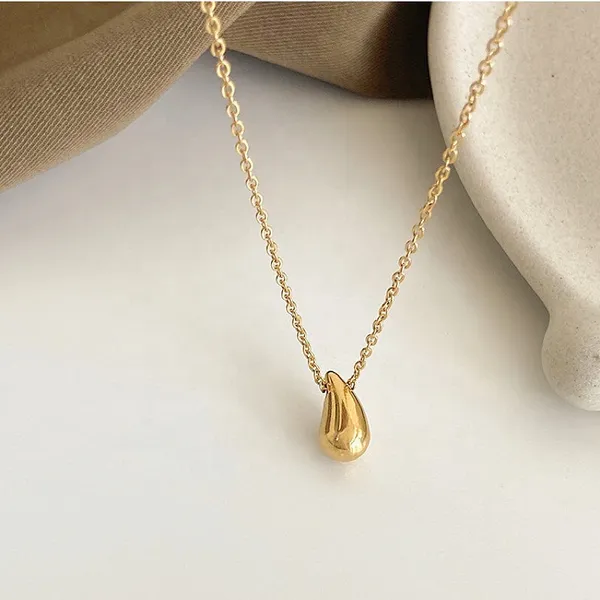 Gold_Tear_Drop_Pendant_Chain_Stainless_Steel_Necklace_For_Girls_&_Women