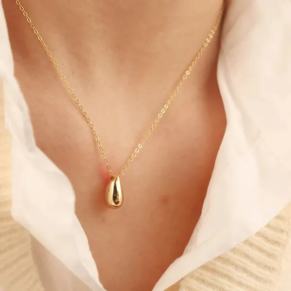 Gold_Tear_Drop_Pendant_Chain_Stainless_Steel_Necklace_For_Girls_&_Women