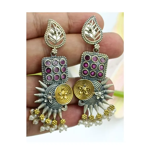 Red_Tribal_Design_Dual_Tone_German_Silver_Earring_For_Women_&_Girls