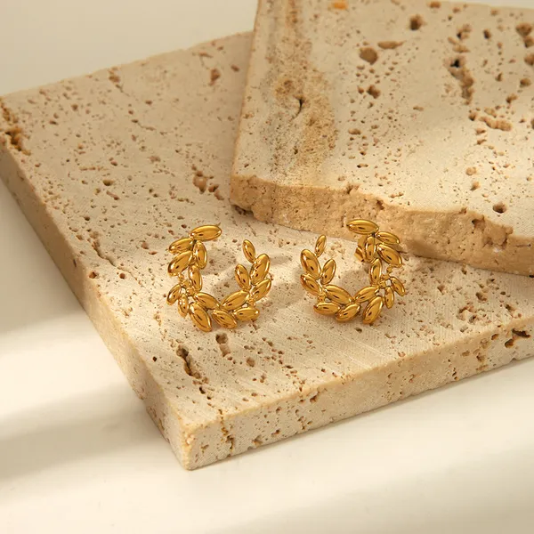 Wheat_Grain_Design_PVD_Gold_Plated_Stainless_Steel_Pendant_Chain_Set_for_Girls_&_Women_|_Blackbox_Jewelleries