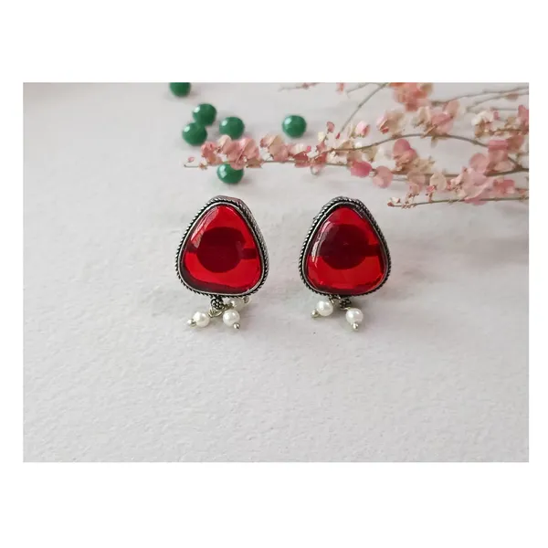 Fashionable_Pearl__drop__with_Triangular_shape_Pink_colour_synthetic_stone__Oxidized_earrings_for_women_&_girls
