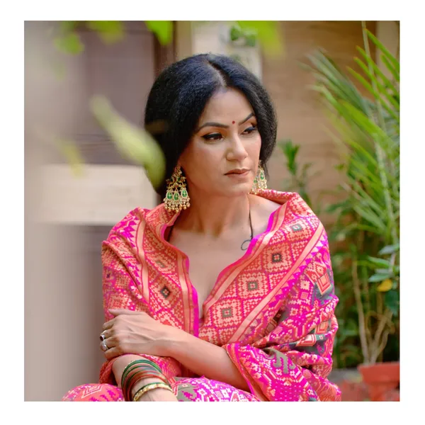Luxury_High_Quality_gold_Plating_Vibrant_Ahmedabadi_Paachi_Kundan_Earring_for_Women,_Wedding_Jewellery