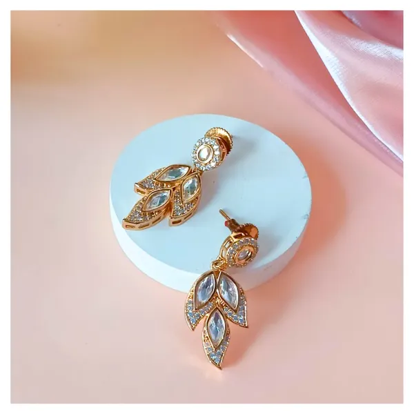 Shinning_gold_plated_Cubic_Zirconia_studded_traditional_Leaf_shape_Polki_kundan_earrings_for_women_&_girls