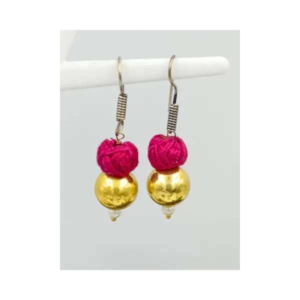 Pink_Antique_Silver_Look_Alike_Pendant_Set_With_Pink_Color_Strand_For_Women_And_Girls