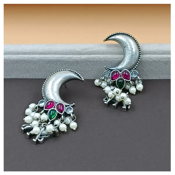 Cresent_Moon_style_Pearl_Drop_Silverlook_alike_Oxidised_earring_for_Girls_&_Women