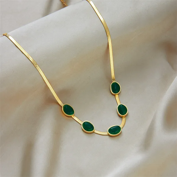 High_Grade_Green_Emerald_Stone_Stainless_Steel_Snake_Chain_Necklace_For_Girls_&_Women