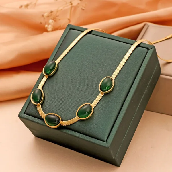 High_Grade_Green_Emerald_Stone_Stainless_Steel_Snake_Chain_Necklace_For_Girls_&_Women