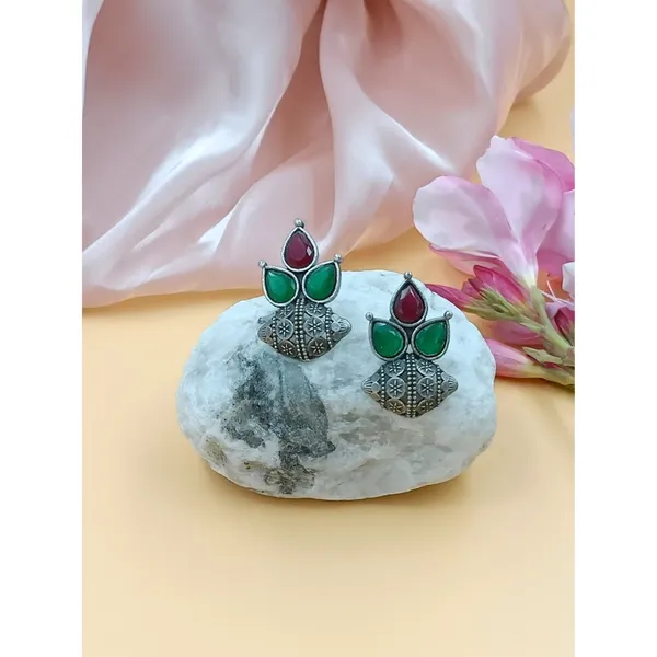 Stunning_Silver_Look-Alike_Aesthetic_design_traditional_oxidised_stud_Oxidised_Stud_For_Women_&_Girls