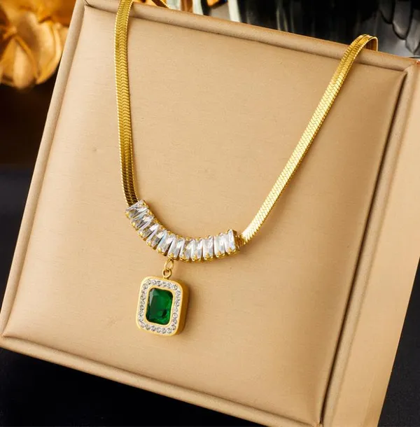 Green_Emerald_Zircon_Necklace,_Earrings_&_Bracelet_Set