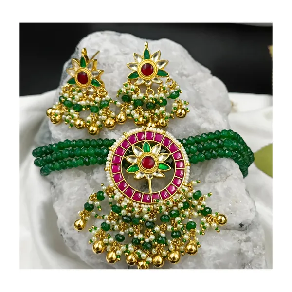 Vibrant_Green_&_Pink_floral_design_Paachi_Kundan_Necklace,_Wedding_jewellery,_Traditional_Jewellery_for_Women_&_Girls