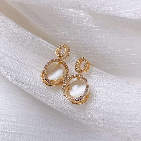 Western_Style_Fashionable_Oval_Moonstone_Cubic_Zirconia_Dangler_for_Women_&_Girls,_Stylish_Fashionable_Korean_Earring
